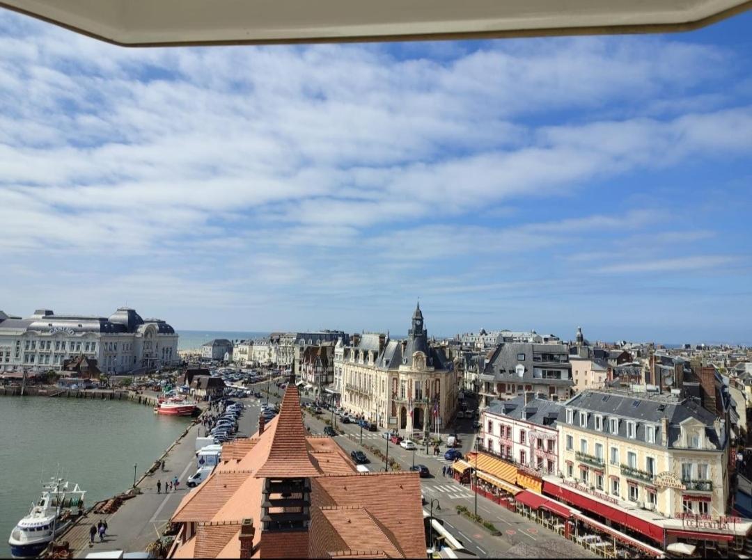 Le Grand Large "Superbe Studio Piscine Chauffee Du 1 Juin Au 15 Septembre" Trouville-sur-mer Exteriör bild