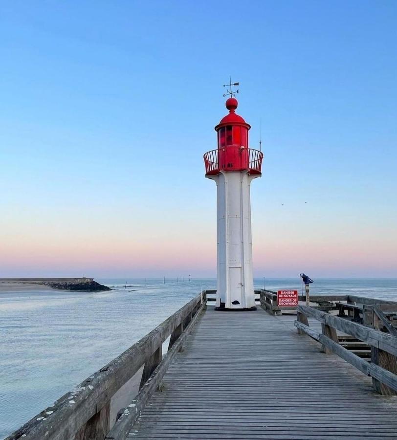 Le Grand Large "Superbe Studio Piscine Chauffee Du 1 Juin Au 15 Septembre" Trouville-sur-mer Exteriör bild